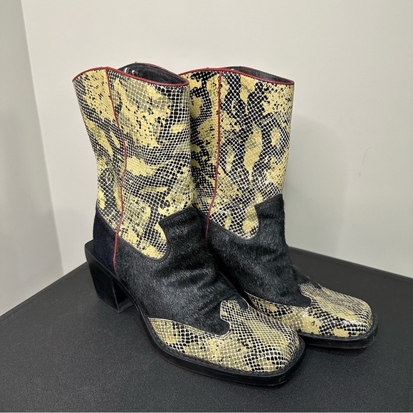 Vintage Western Cow Hair and Snake Skin Cowboy Boots with Square Toe - Picture 15 of 16